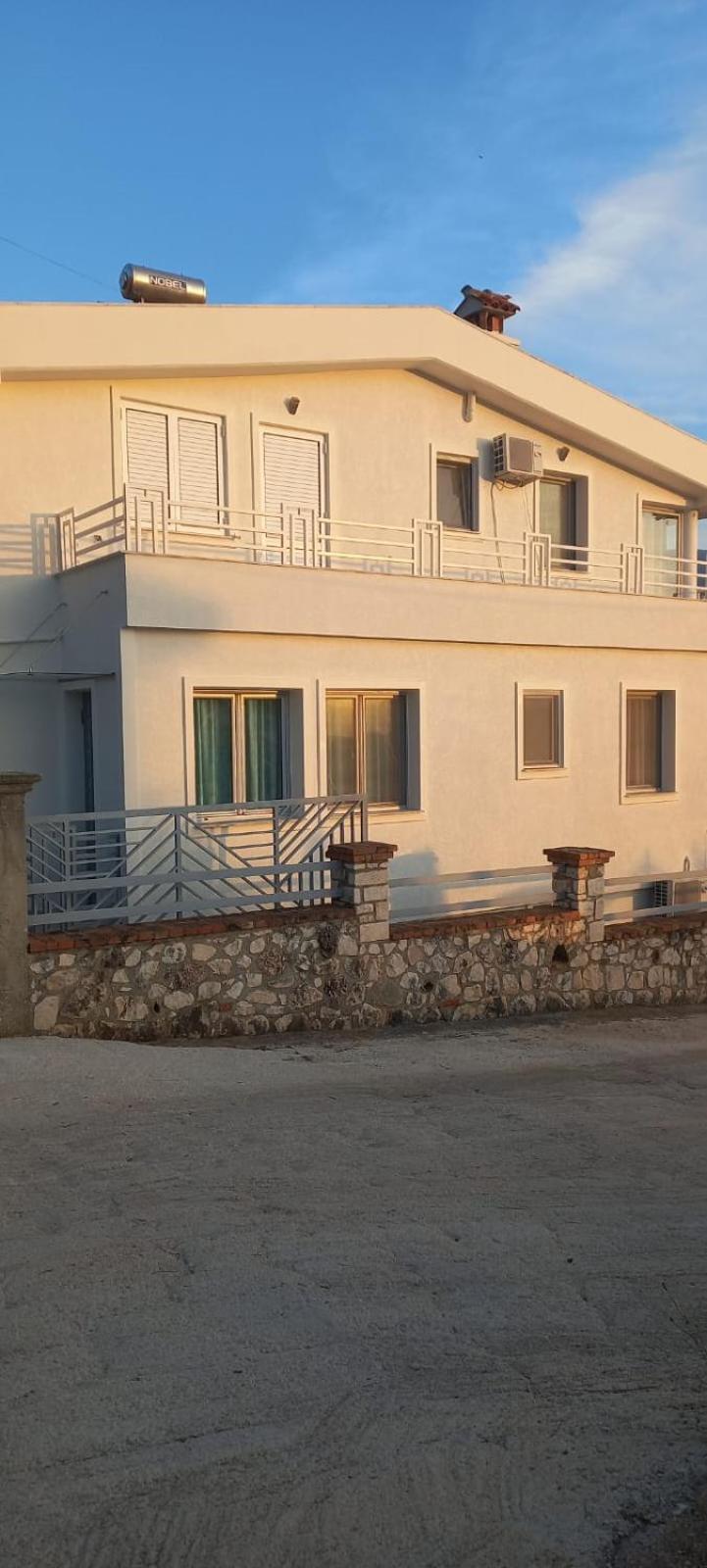 Vila Elida Trajas Екстериор снимка