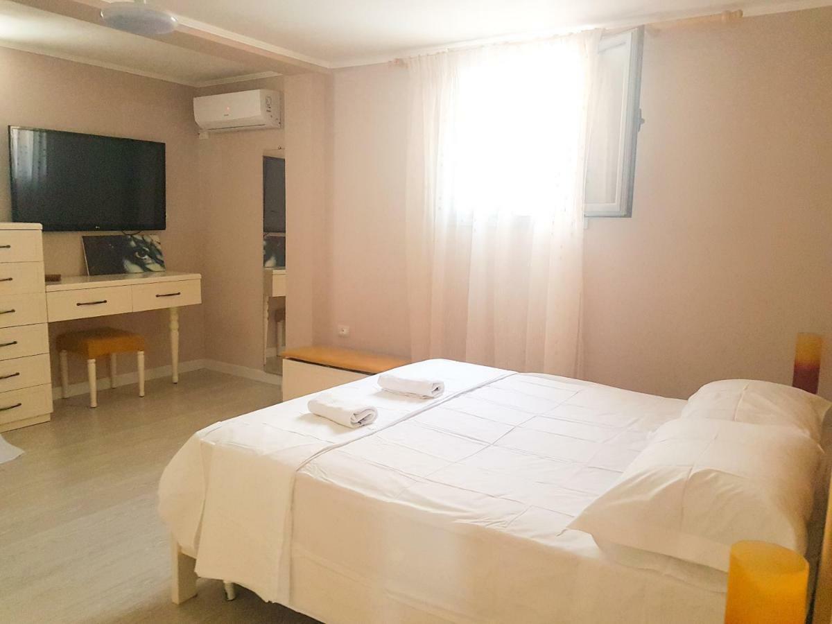 Vila Elida Trajas Екстериор снимка